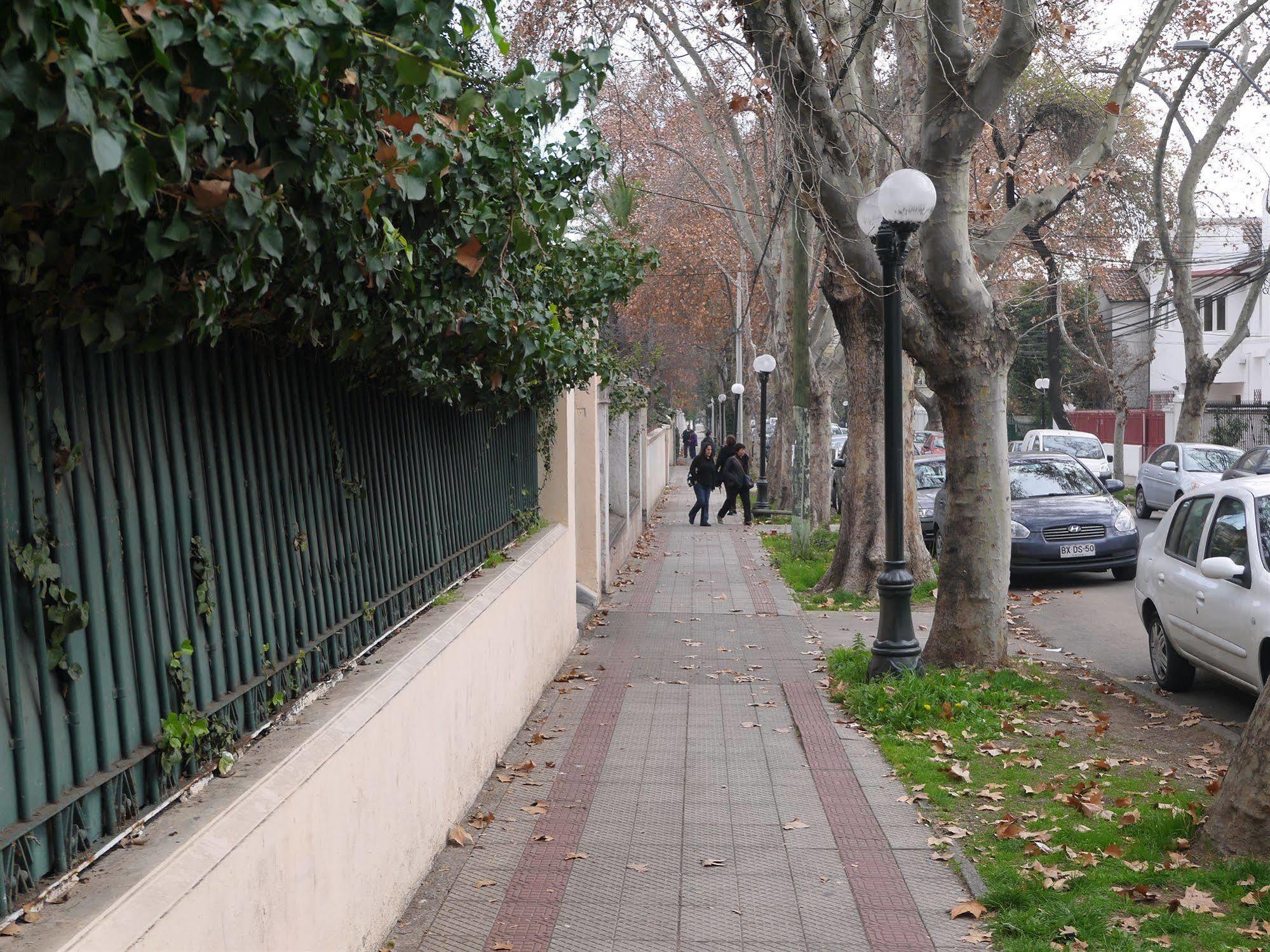 Salvador Hostal & Cafe 圣地亚哥 外观 照片